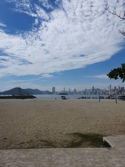Piscina A Beira-Mar, Tranquilidade E Qualidade No Melhor De Bc Balneário Camboriú Exteriör bild